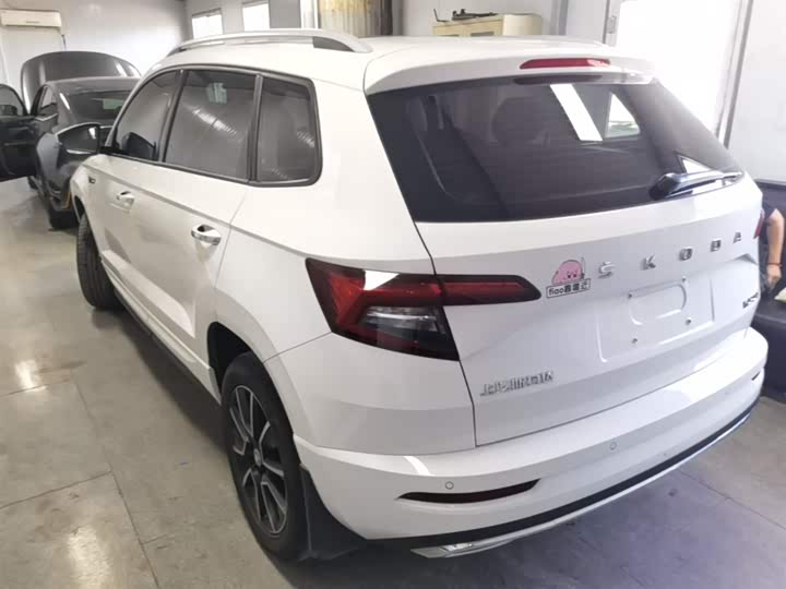 Skoda Karoq, 2022 — фото 5 из 9