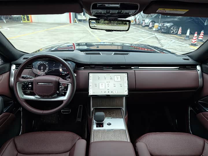 Land Rover Range Rover, 2024 — фото 5 из 9