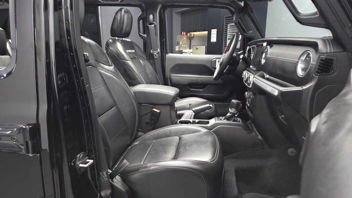 Jeep Wrangler, 2022 — фото 10 из 12
