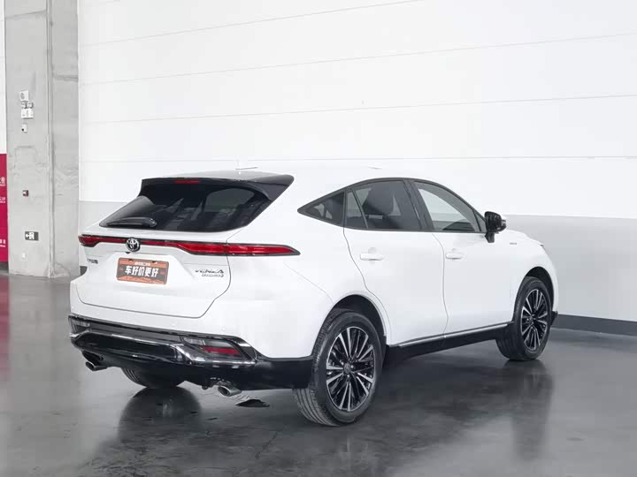 Toyota Venza, 2024 — фото 2 из 9