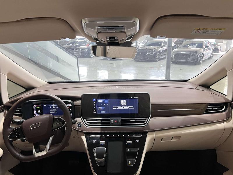 Bestune M9, 2023 — фото 7 из 9