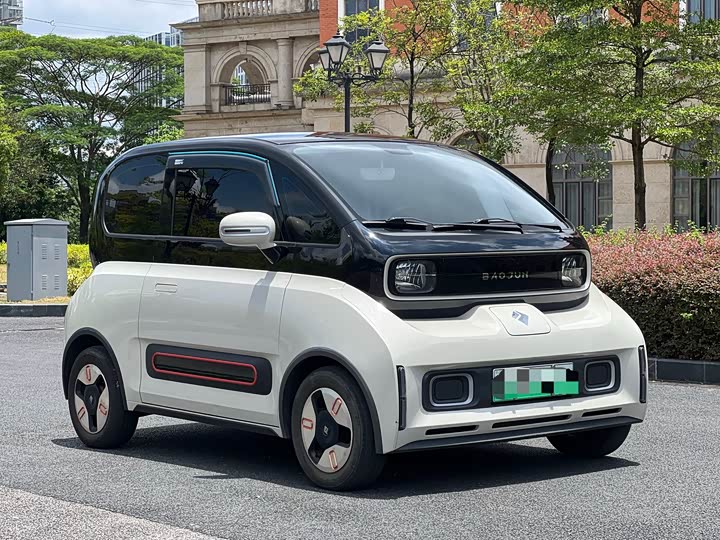Baojun KiWi EV, 2022 — фото 3 из 9