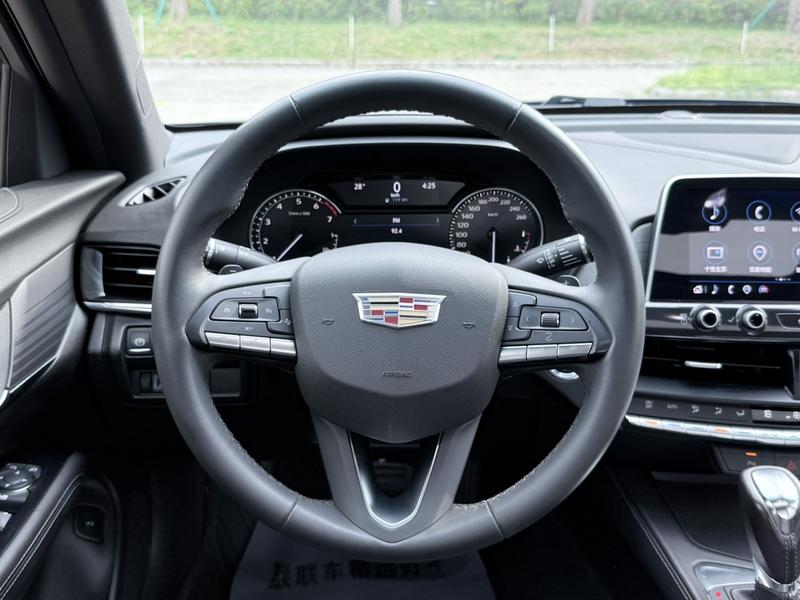 Cadillac CT4, 2022 — фото 12 из 12