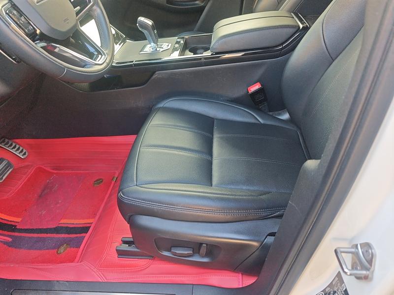 Land Rover Range Rover Evoque L, 2022 — фото 7 из 12