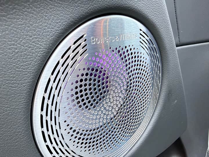 BMW XM, 2024 — фото 3 из 9