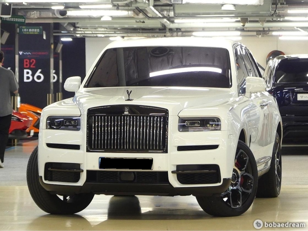 Rolls-Royce Cullinan, 2023 — купить в Белгороде под ключ