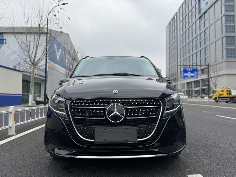 Mercedes-Benz V-Class, 2025 — фото 2 из 11