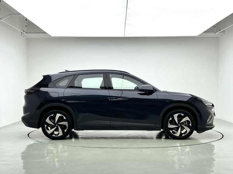 BAIC Arcfox Alpha T5, 2025 — фото 8 из 12