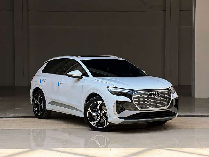 Audi Q4 e-tron, 2024 — фото 3 из 9