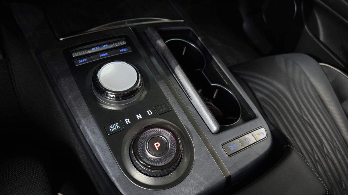 Genesis G80, 2023 — фото 3 из 12