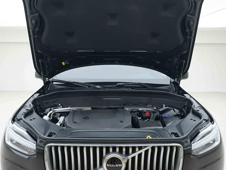 Volvo XC90, 2023 — фото 7 из 9