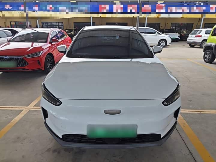 Geely Geometry C, 2022 — фото 3 из 9