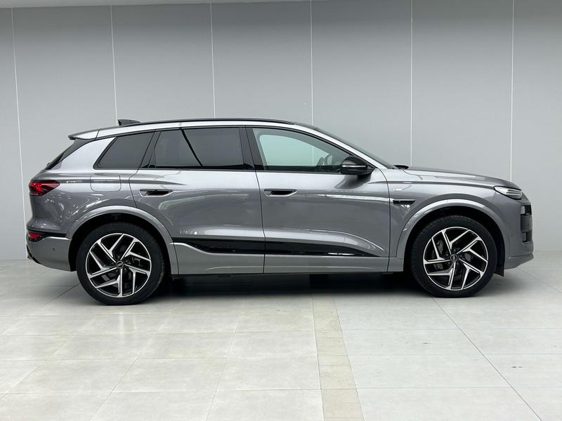 Audi Q6L e-tron, 2025 — фото 5 из 12