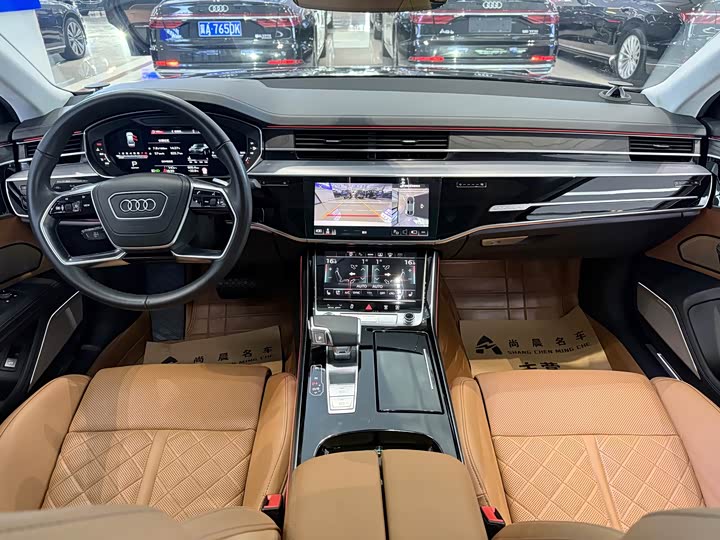 Audi A8, 2022 — фото 7 из 9