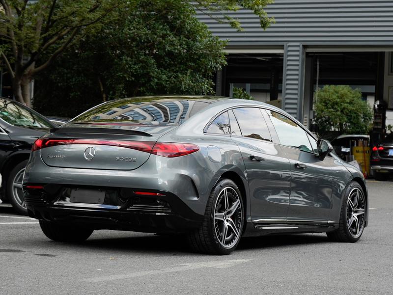 Mercedes-Benz EQE AMG, 2024 — фото 5 из 12