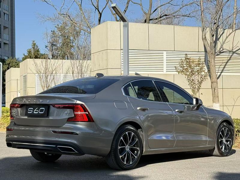 Volvo S60, 2021 — фото 6 из 12