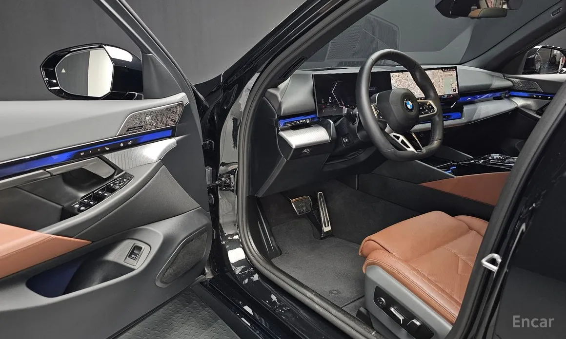 BMW 5 Series, 2025 — фото 11 из 12