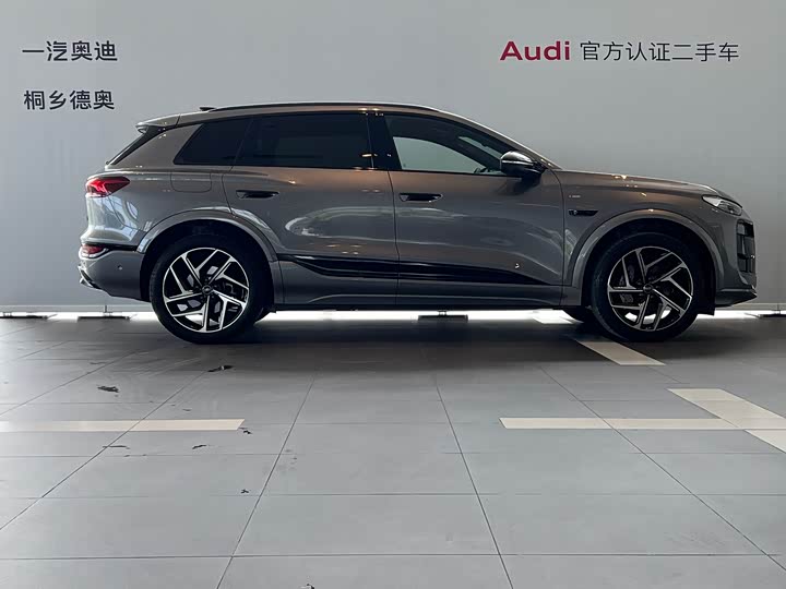 Audi Q6L e-tron, 2025 — фото 3 из 9
