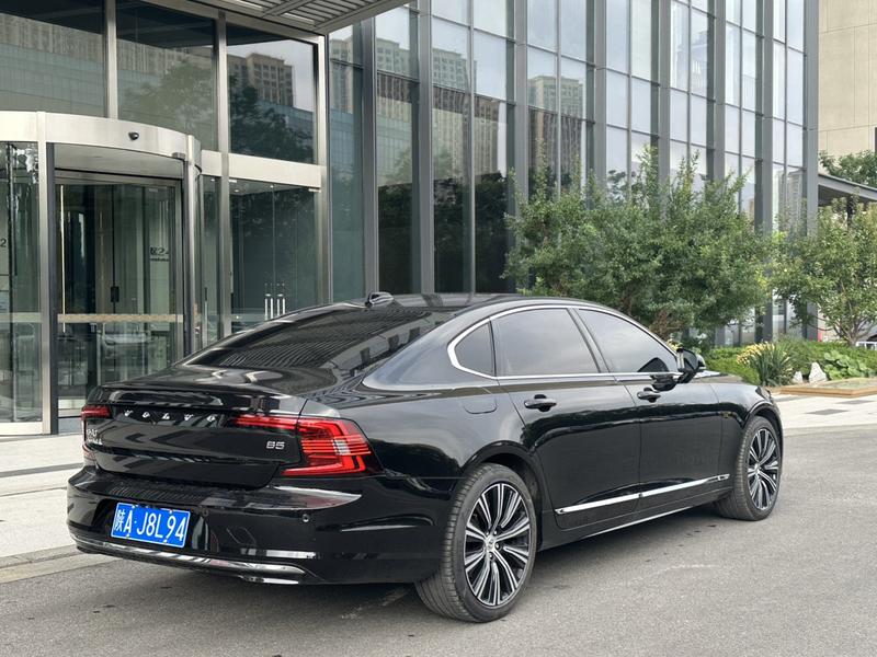 Volvo S90, 2025 — фото 6 из 8