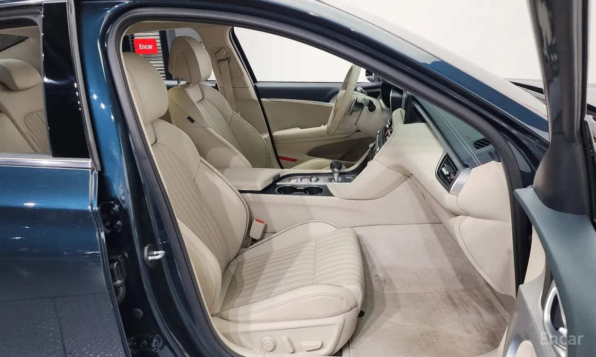 Genesis G70, 2023 — фото 11 из 12