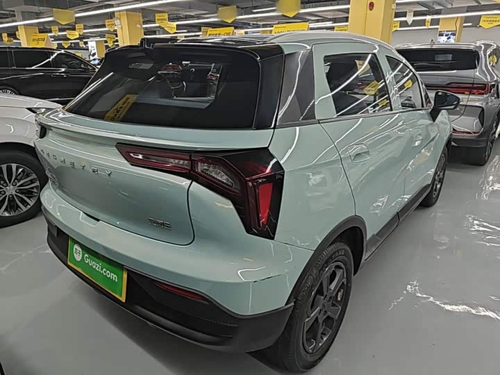 Geely Geometry E Firefly, 2022 — фото 7 из 9