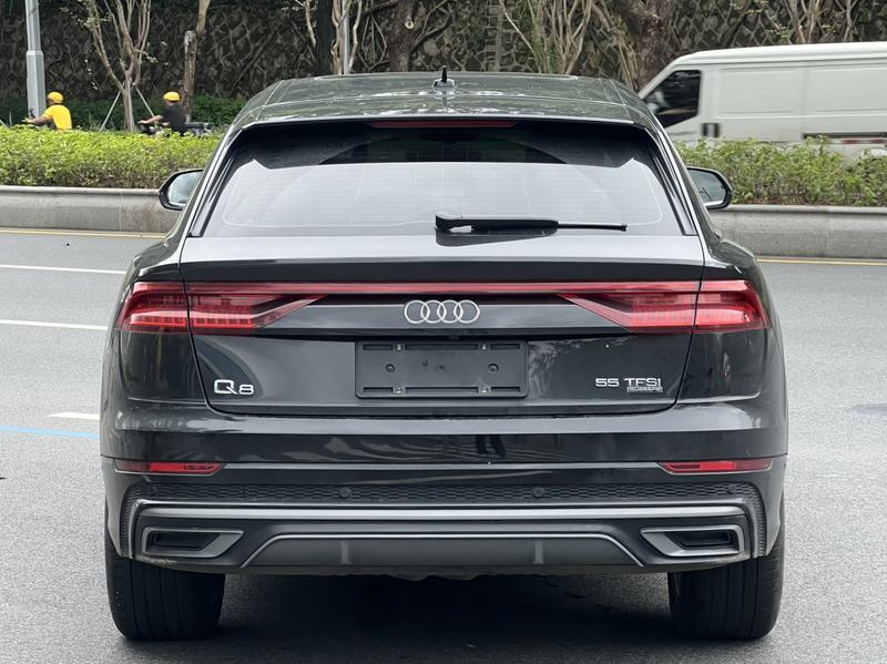 Audi Q8, 2023 — фото 5 из 12