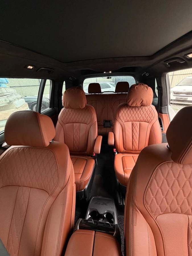 BMW X7, 2025 — фото 10 из 10