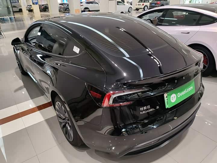 Tesla Model 3, 2025 — фото 5 из 9