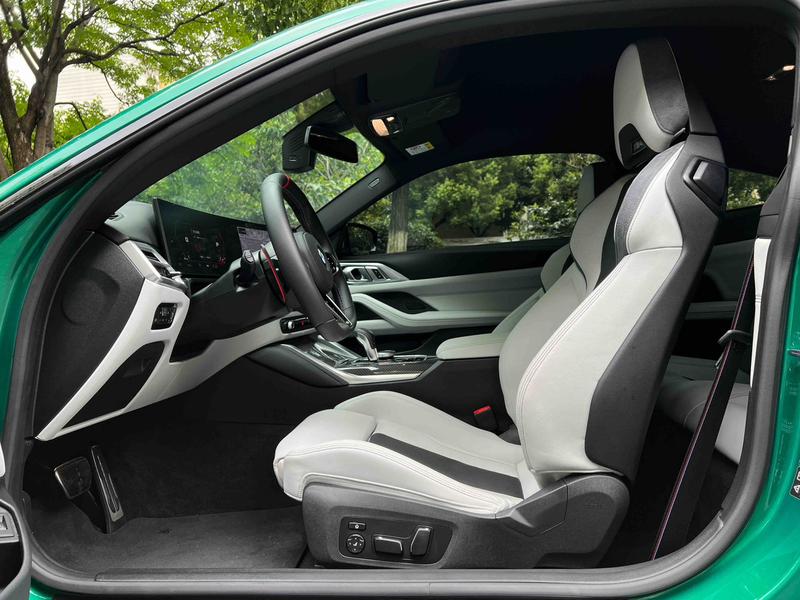 BMW M4, 2025 — фото 10 из 12