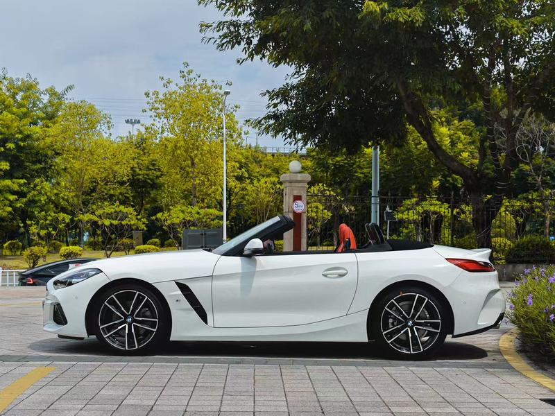 BMW Z4, 2025 — фото 4 из 8