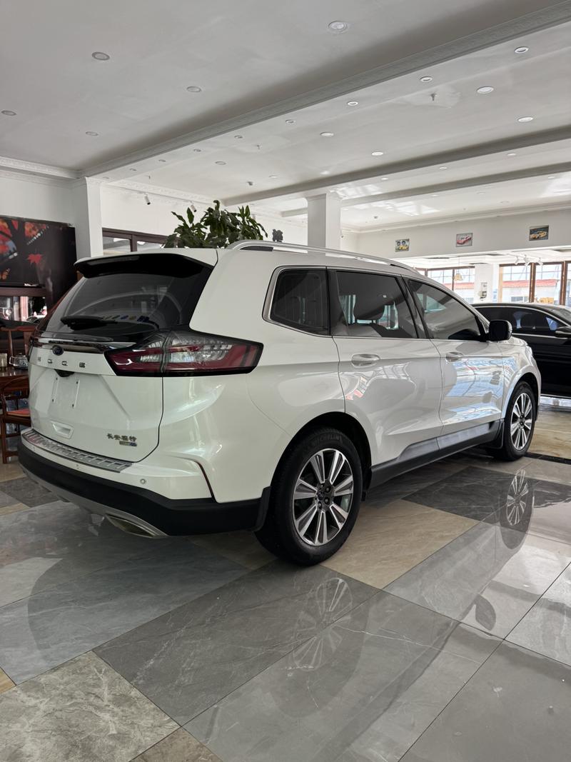 Ford Edge, 2022 — фото 6 из 12