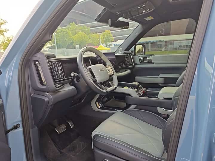 BYD FangChengBao Leopard 5, 2023 — фото 6 из 9