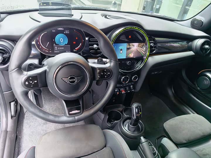 Mini Mini JCW, 2021 — фото 7 из 9