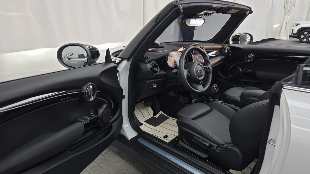 Mini Cooper Convertible, 2024 — фото 10 из 12