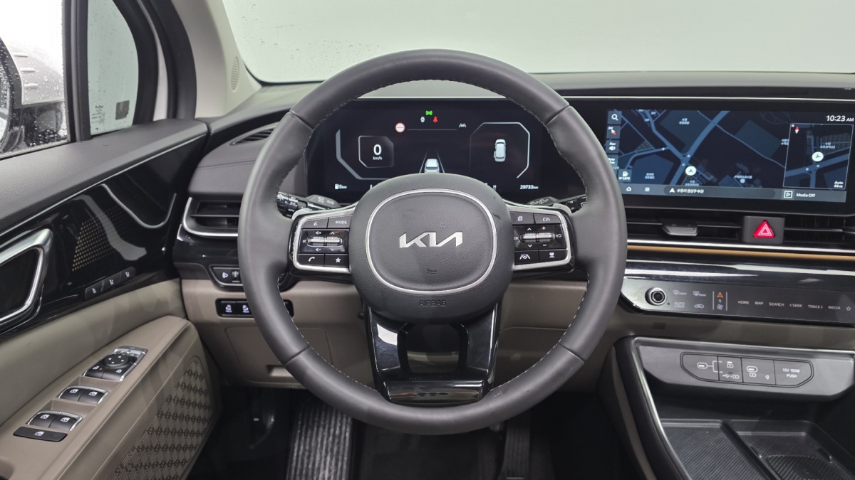 Kia Carnival, 2023 — фото 12 из 12