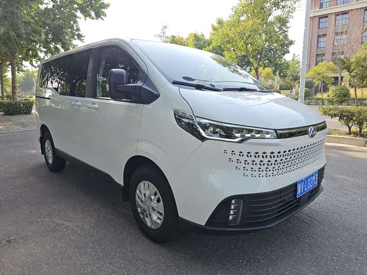 Maxus V70, 2022 — фото 3 из 9