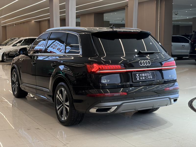 Audi Q7, 2023 — фото 4 из 12