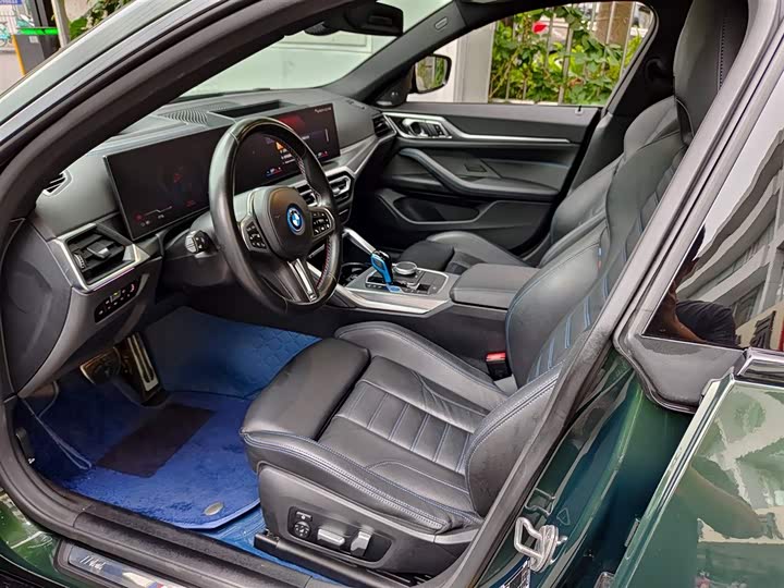 BMW i4, 2022 — фото 7 из 9