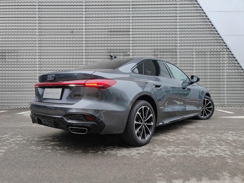 Audi A5L, 2025 — фото 4 из 12