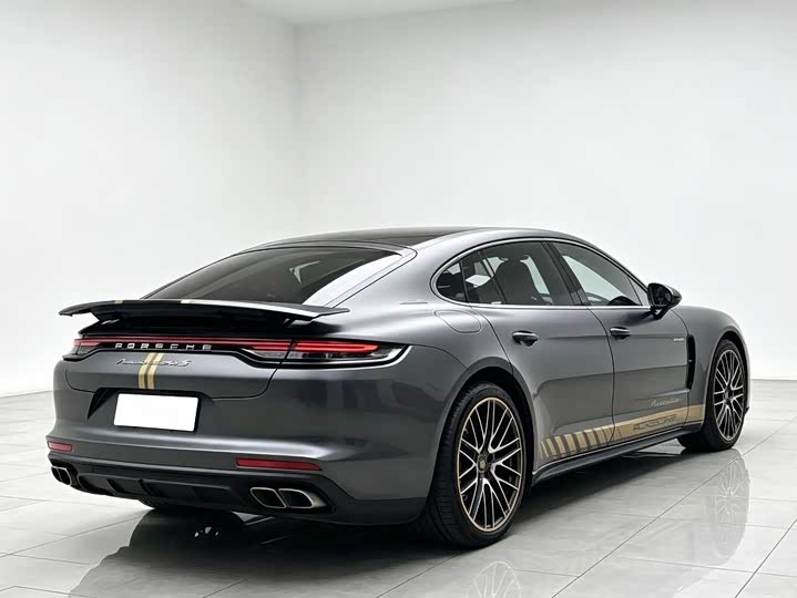 Porsche Panamera Hybrid, 2022 — фото 8 из 9