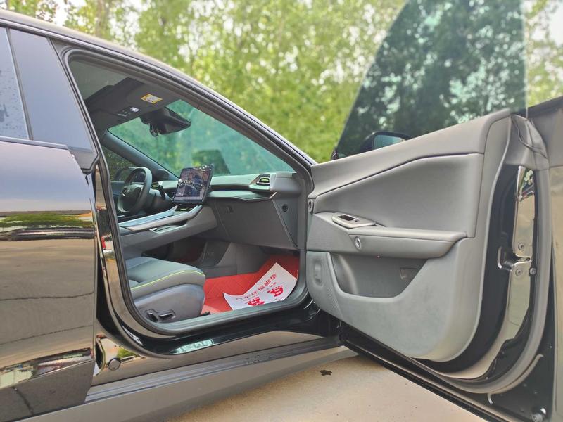 BAIC Arcfox Alpha S5, 2025 — фото 9 из 10