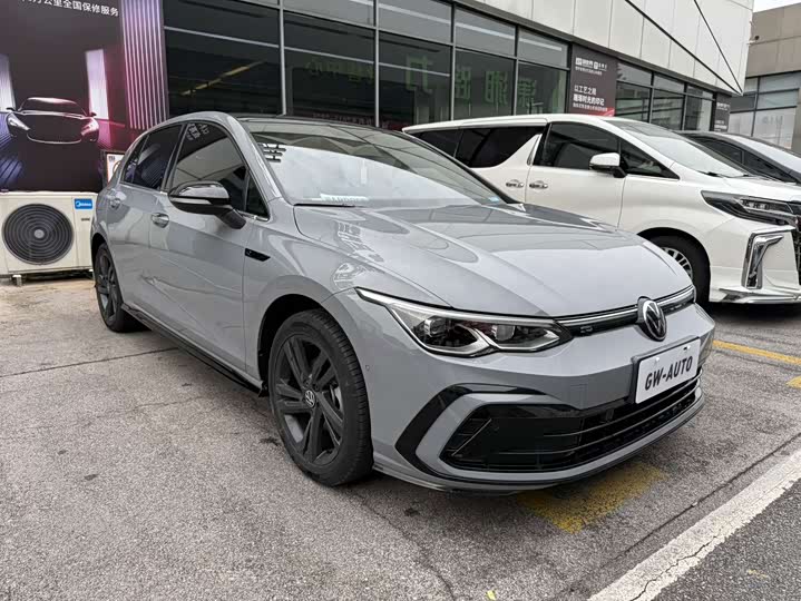 Volkswagen Golf, 2023 — купить в Казани под ключ