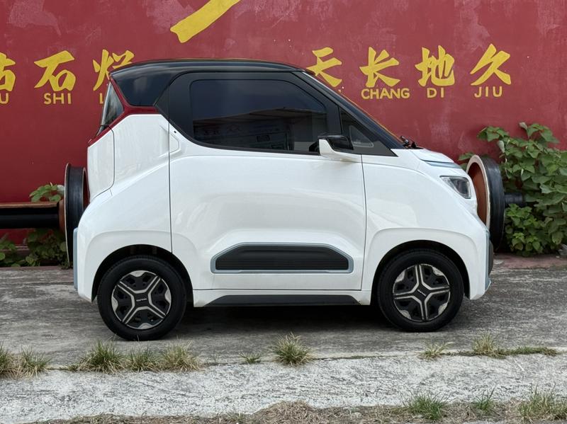 Wuling Nano EV, 2022 — фото 4 из 9
