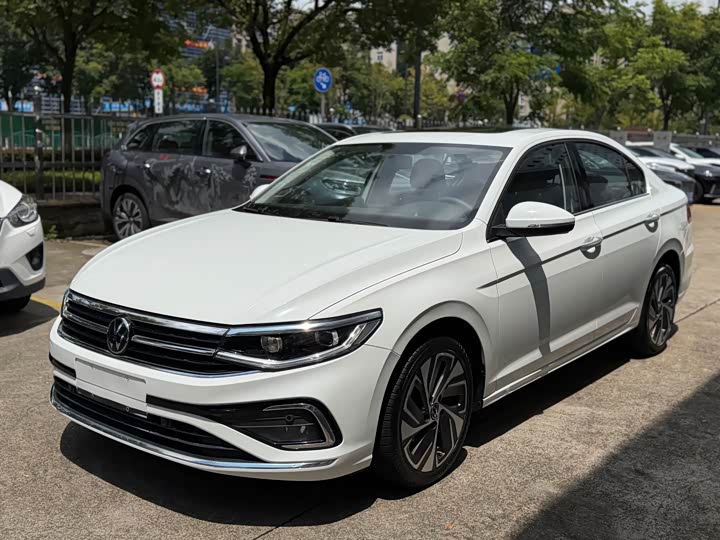 Volkswagen Bora, 2022 — купить в Перми под ключ