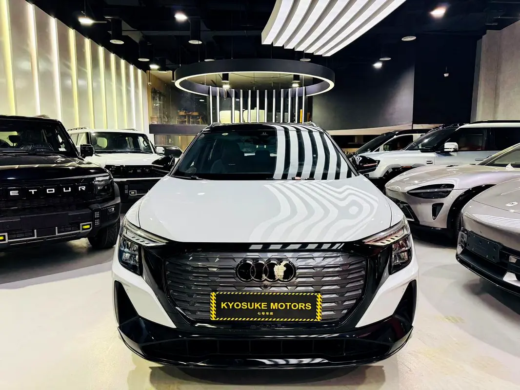 Audi Q5 e-tron, 2024