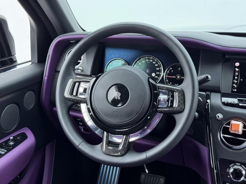 Rolls-Royce Cullinan, 2023 — фото 8 из 12