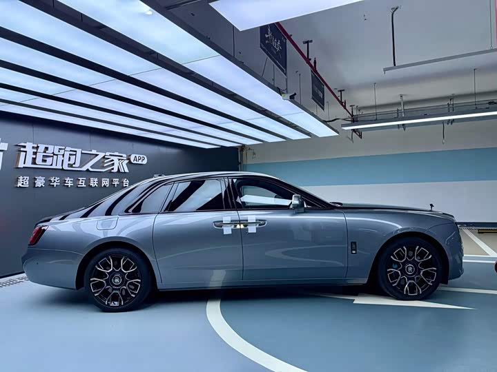 Rolls-Royce Ghost, 2025 — фото 8 из 9