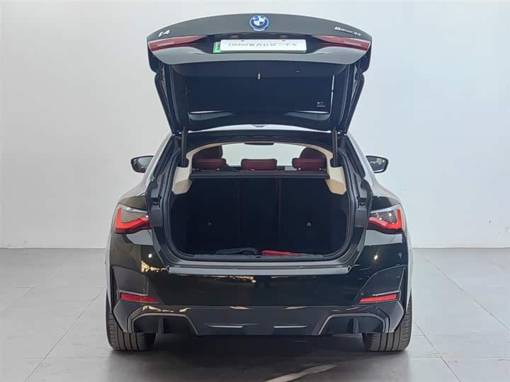 BMW i4, 2025 — фото 6 из 9