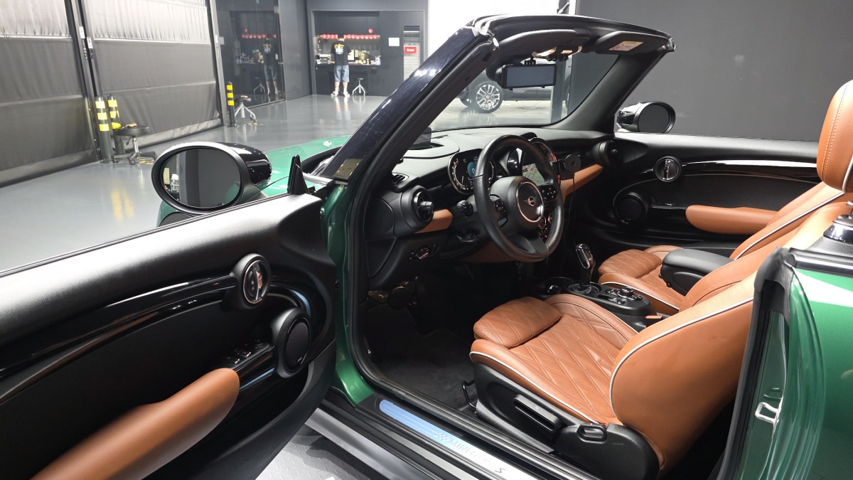 Mini Cooper Convertible, 2022 — фото 10 из 12
