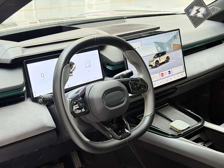 Lynk & Co 08 EM-P Hybrid, 2023 — фото 4 из 9